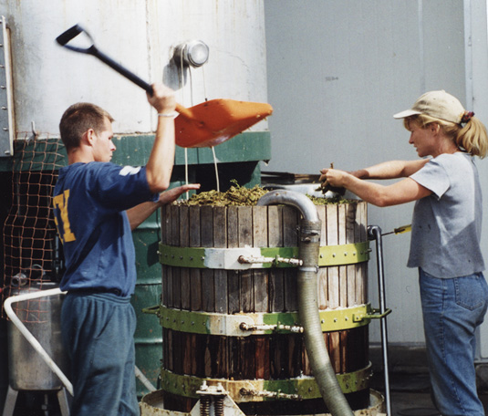 Basket_press.jpg