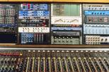 Sound mixing desk