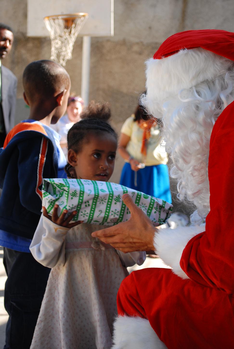 santa gift sm.jpg