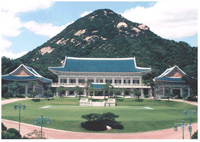 bluehouse1.jpg