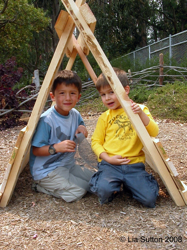 camps08_building_2.jpg