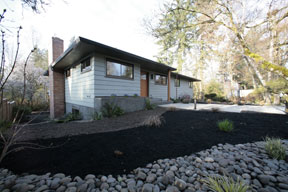 LEED-Gut-rehab-032609-001.jpg